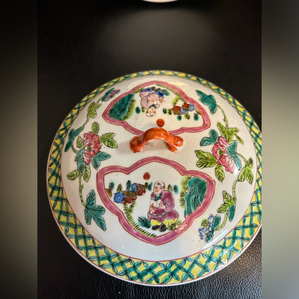 Vintage Chinese Famille Rose Porcelain Bowl With Lid - Picture 7 of 16